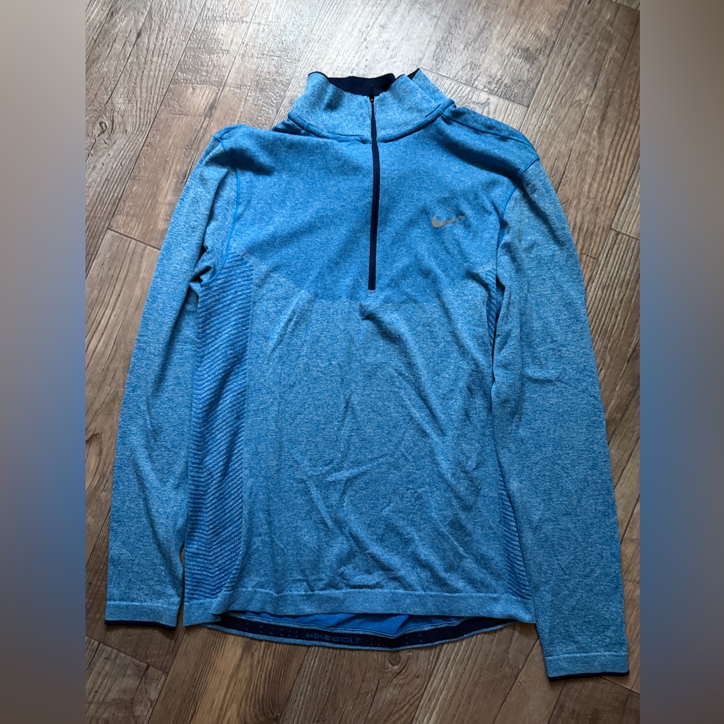 Nike Golf Men Blue Dri-Fit Pullover. Size Medium